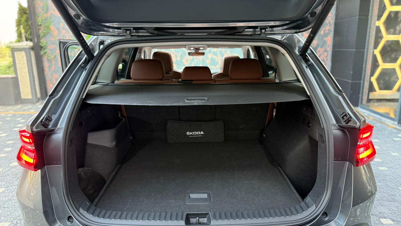 Kocalar Motors | 1.5 TSI Mhev Prestige HATASIZ-BOYASIZ-TRAMERSİZ